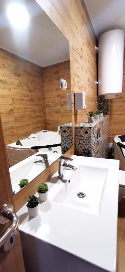 Canti Apartments Novi Sad Eksteriør bilde